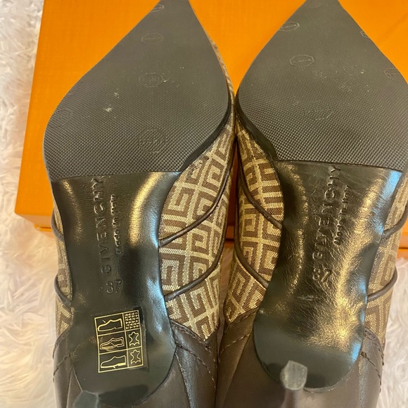 Givenchy ankle booties size 38 - Picture 10 of 10